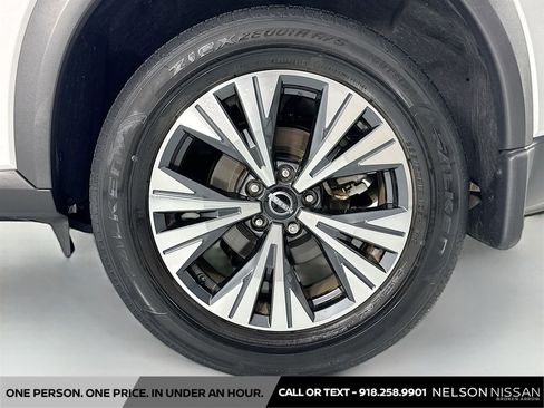 Used 2023 Nissan Rogue SV w/ SV Premium B Package FWD image 30