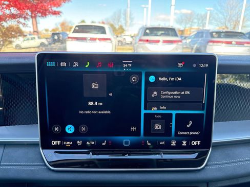 New 2026 Volkswagen Tiguan SE image 17