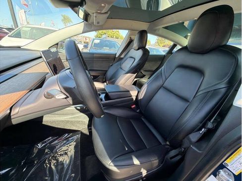 Used 2020 Tesla Model 3 Long Range AWD/4WD image 14