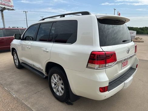 Used 2018 Toyota Land Cruiser AWD/4WD image 5