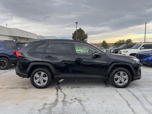 Used 2025 Toyota RAV4 XLE image 8