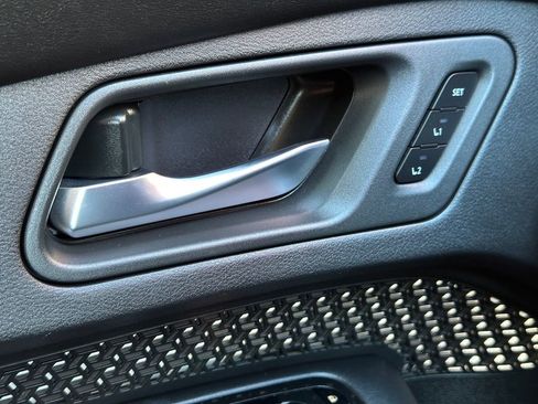 Used 2023 Nissan Ariya Engage image 25