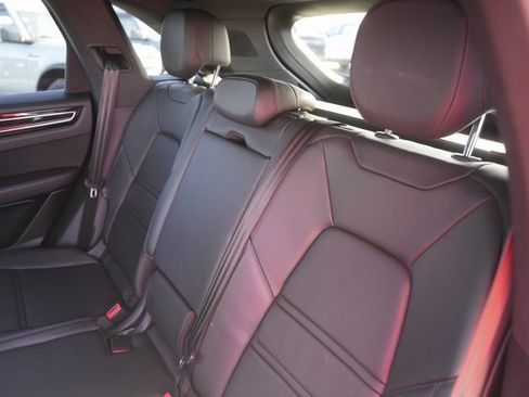 Used 2021 Porsche Cayenne image 14