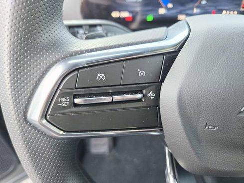 Used 2025 Chevrolet Blazer EV LT image 16