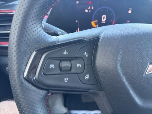 Used 2025 Chevrolet TrailBlazer RS w/ Convenience Package image 17