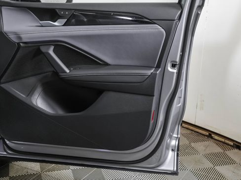 New 2026 Volkswagen Tiguan SE image 47