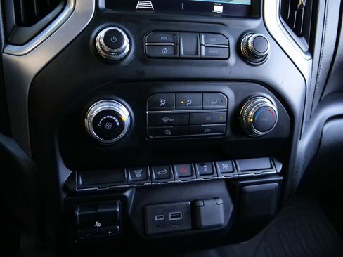 Used 2023 GMC Sierra 2500 SLE image 14