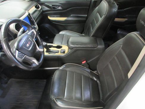 Used 2017 GMC Acadia Denali w/ Technology Package image 7