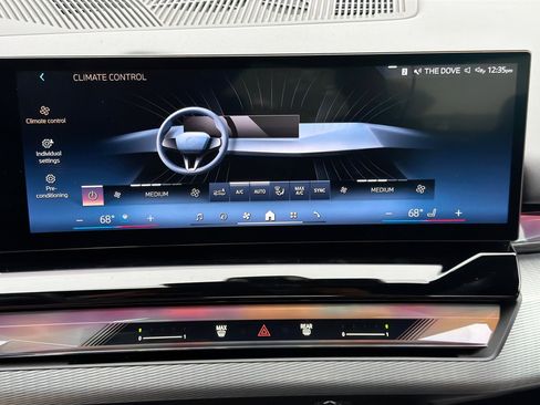 Used 2025 BMW i5 eDrive40i image 34