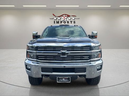 Used 2015 Chevrolet Silverado 2500 LTZ w/ LTZ Plus Package AWD/4WD image 8