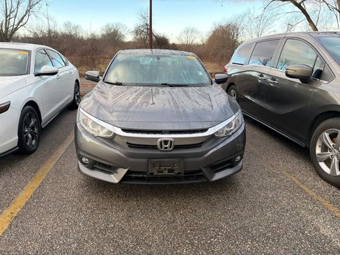 Used 2016 Honda Civic EX-L image 2