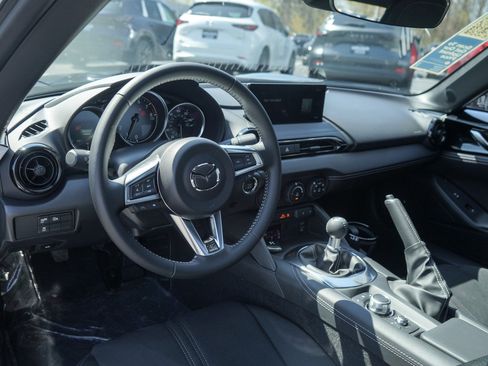 New 2026 MAZDA MX-5 Miata Club w/ Weather Package RWD image 12