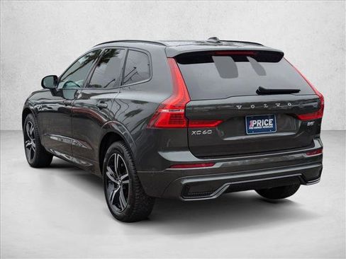 Used 2022 Volvo XC60 B5 R-Design image 8