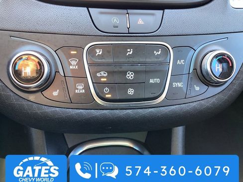 Used 2024 Chevrolet Malibu LT image 16