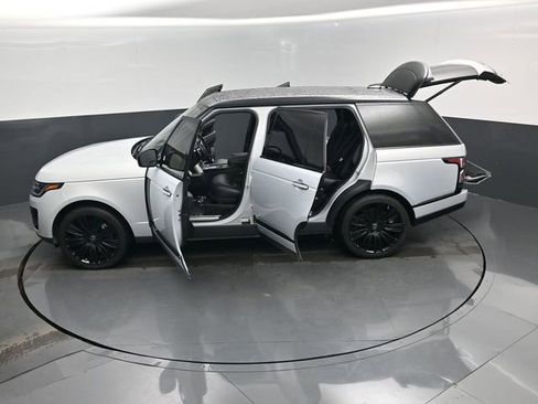 Used 2020 Land Rover Range Rover Long Wheelbase Autobiography image 17