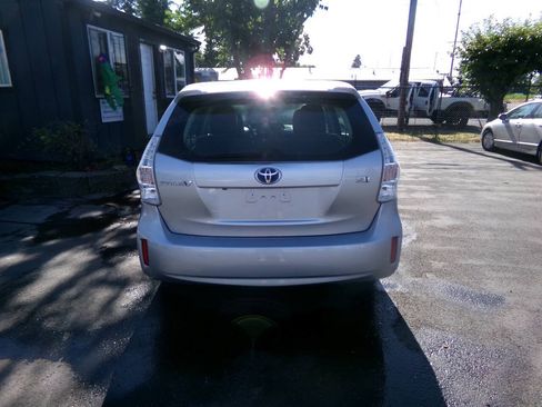 Used 2012 Toyota Prius V Three FWD image 13