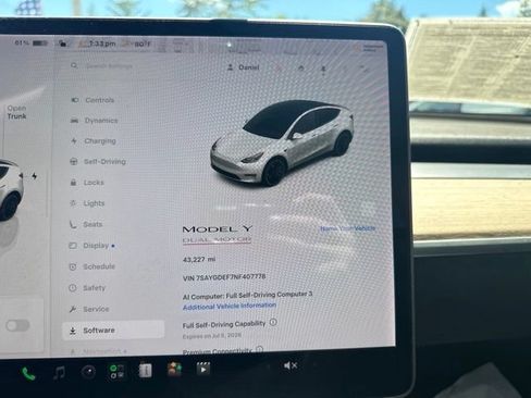 Used 2022 Tesla Model Y Performance AWD/4WD image 28