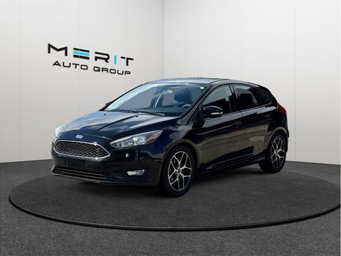 Used 2017 Ford Focus SEL FWD image 4