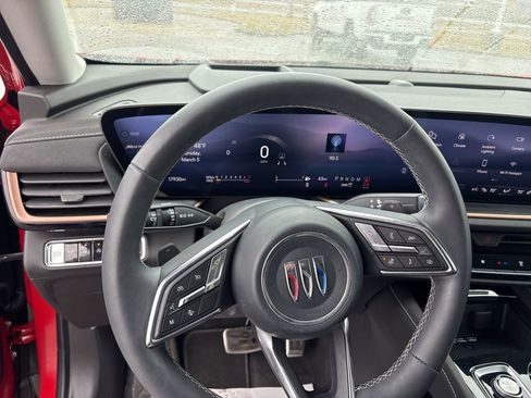 Used 2025 Buick Envision Sport Touring image 41