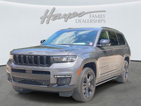 Used 2024 Jeep Grand Cherokee L Limited w/ Luxury Tech Group II RWD image 10
