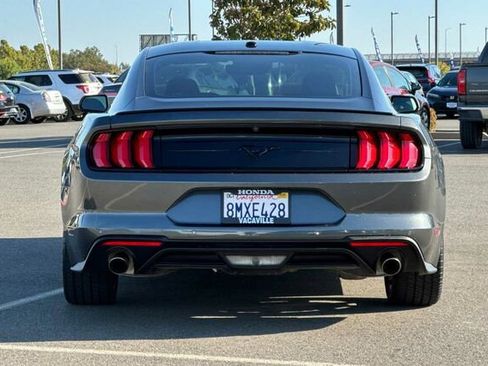 Used 2020 Ford Mustang Premium w/ Equipment Group 201A image 5