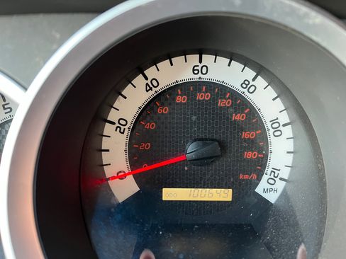 Used 2015 Toyota Tacoma 4x4 Double Cab w/ TRD Sport Package image 24