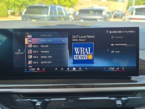 Used 2025 BMW X7 xDrive40i AWD/4WD image 23