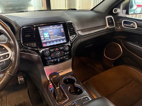 Used 2020 Jeep Grand Cherokee SRT image 14