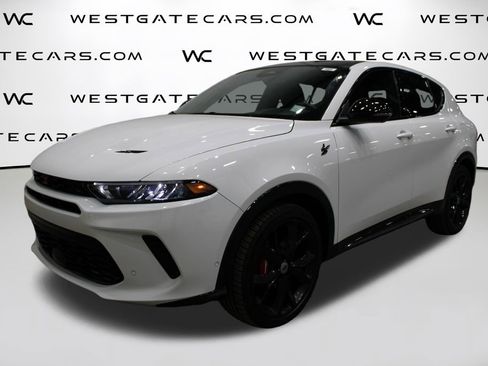 Used 2024 Dodge Hornet R/T image 1