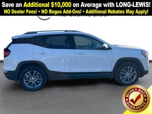 Used 2024 GMC Terrain SLT image 8