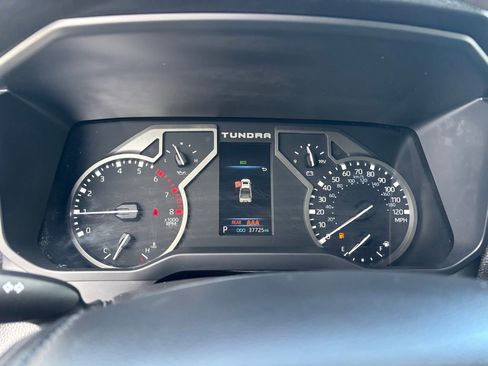 Used 2022 Toyota Tundra SR5 AWD/4WD image 17