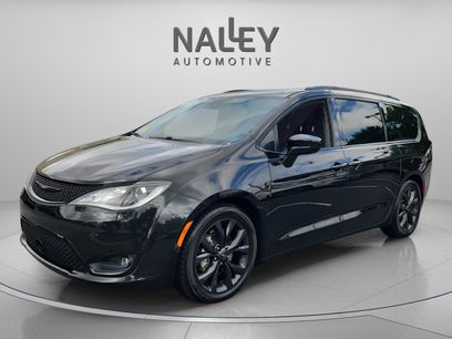 Used 2018 Chrysler Pacifica Touring-L w/ Advanced Safetytec Group