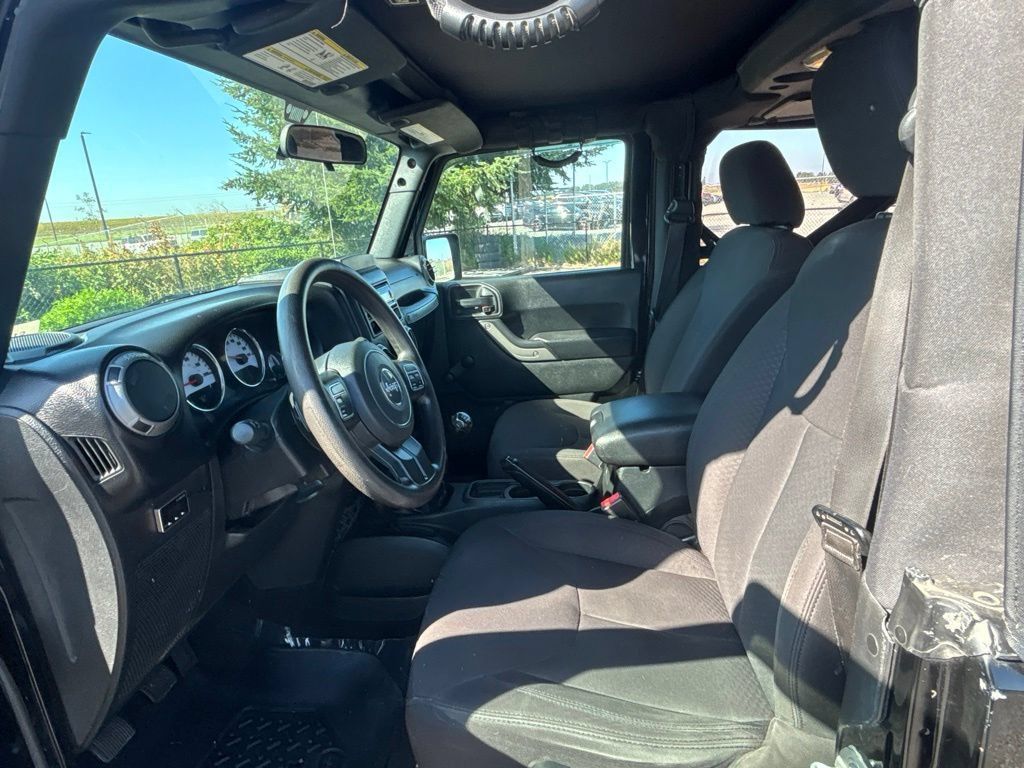Used 2017 Jeep Wrangler Sport AWD/4WD image 8
