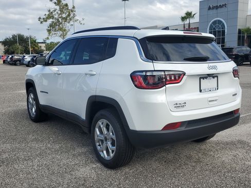 New 2026 Jeep Compass Latitude image 3