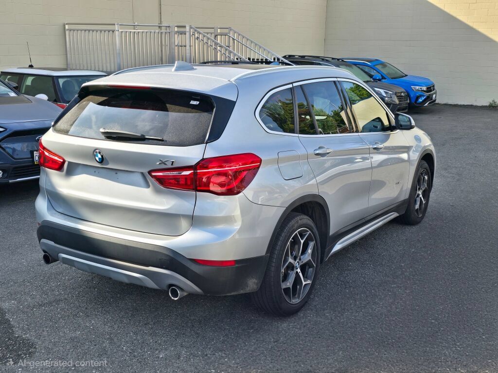 Used 2018 BMW X1 xDrive28i AWD/4WD image 7