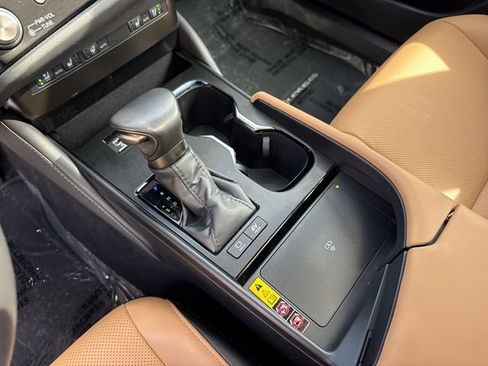 Certified 2025 Lexus ES 300h w/ Premium Package FWD image 21