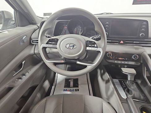 Used 2023 Hyundai Elantra SEL w/ Cargo Package FWD image 14