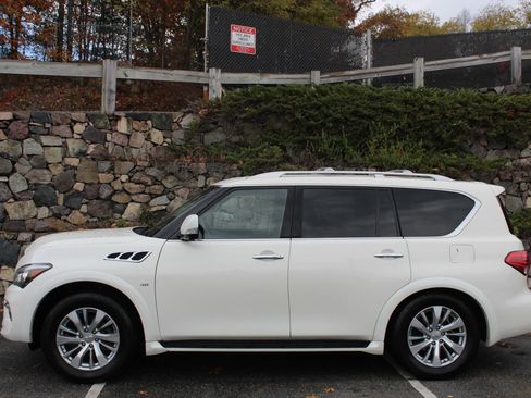 Used 2017 INFINITI QX80 4WD w/ Driver Assistance Package image 6