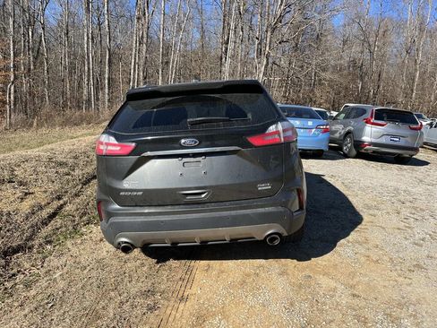 Used 2019 Ford Edge SEL w/ Equipment Group 201A image 4