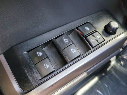 Used 2023 Toyota Tacoma SR5 w/ Technology Package AWD/4WD image 22