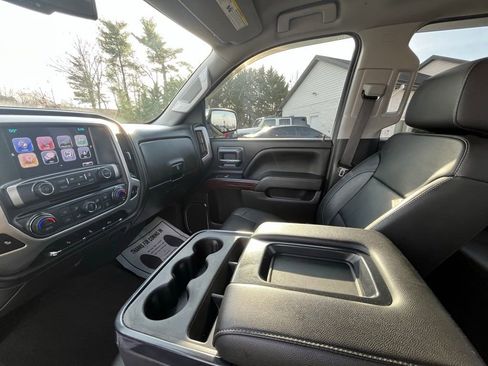 Used 2018 GMC Sierra 1500 SLT AWD/4WD image 19