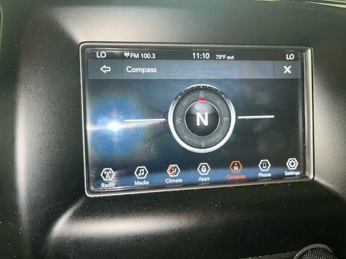 Used 2020 Jeep Grand Cherokee Laredo AWD/4WD image 20
