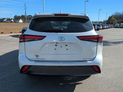 Used 2020 Toyota Highlander Limited image 5