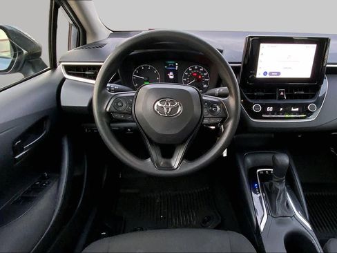 Used 2025 Toyota Corolla LE FWD image 6