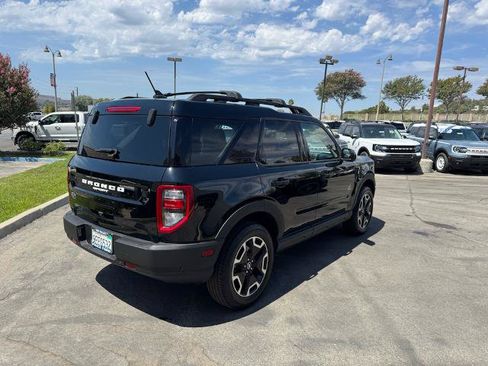 Certified 2023 Ford Bronco Sport Outer Banks w/ Tech Package AWD/4WD image 3