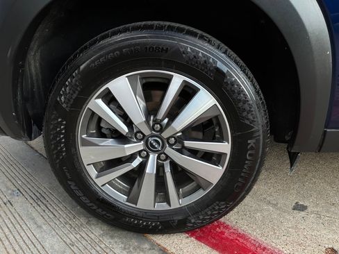 Used 2026 Nissan Pathfinder SL AWD/4WD image 9