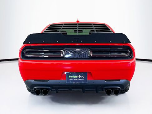 Used 2016 Dodge Challenger R/T Scat Pack RWD image 7