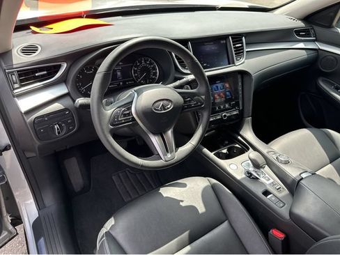 Used 2020 INFINITI QX50 Luxe FWD image 5