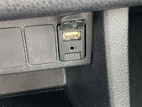 Used 2017 Toyota Corolla LE FWD image 11