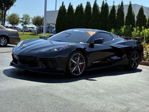 Used 2023 Chevrolet Corvette Stingray Preferred Conv w/ Z51 Performance Package RWD image 6